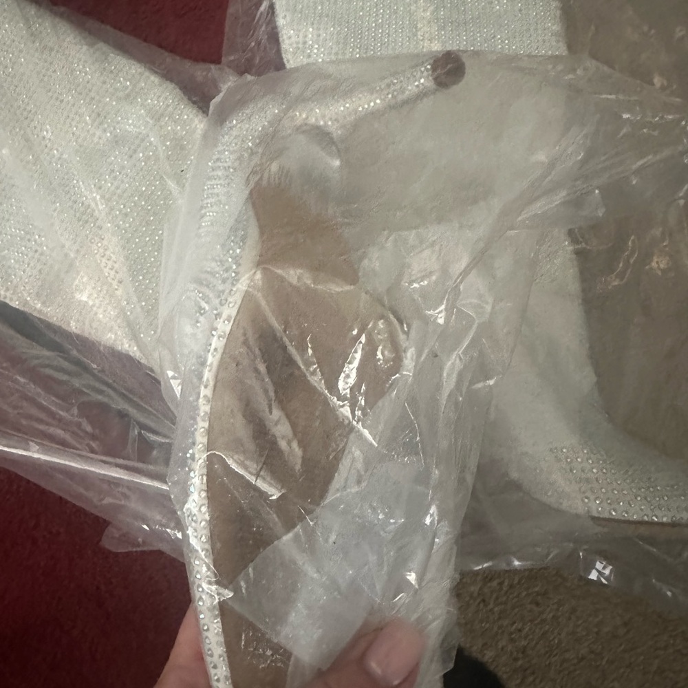 Knee high JLO boots with crystals! 4 inch heels. - Picture 3 of 7